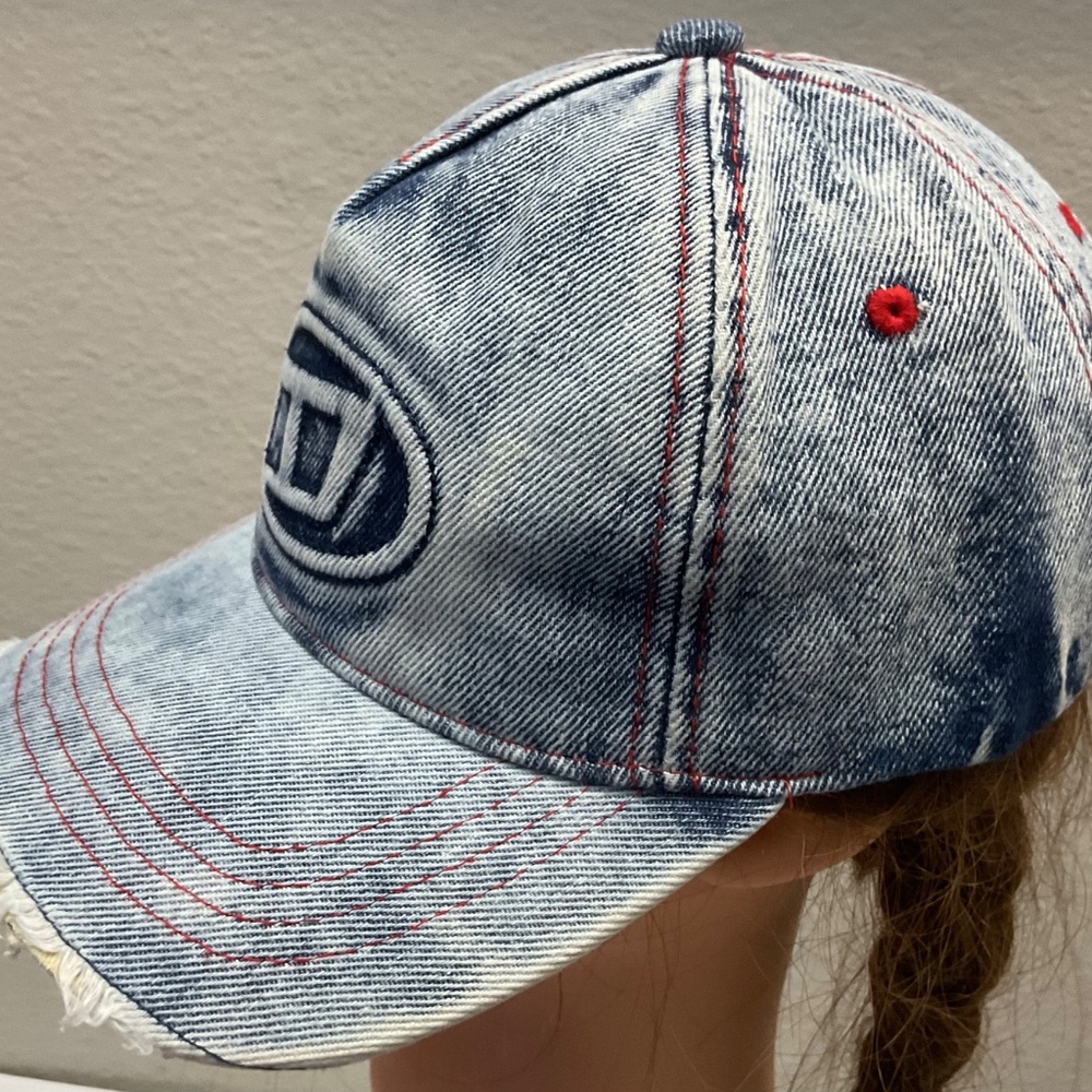 DIESEL CAP - Picture 3 of 6